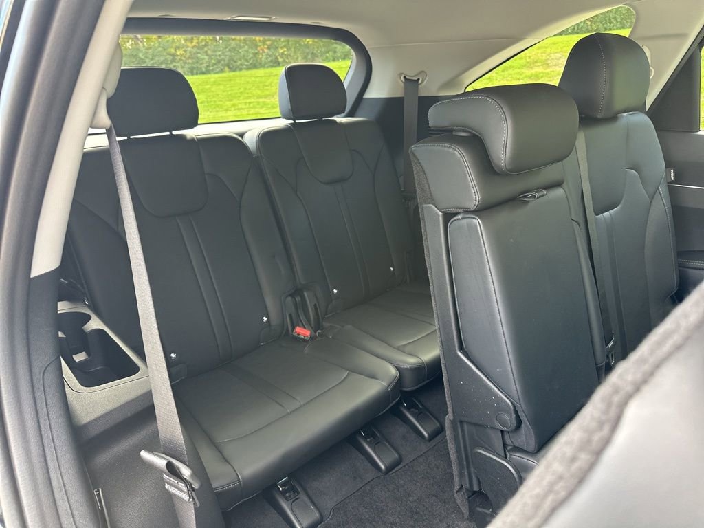 Certified 2025 Kia Sorento S image 25