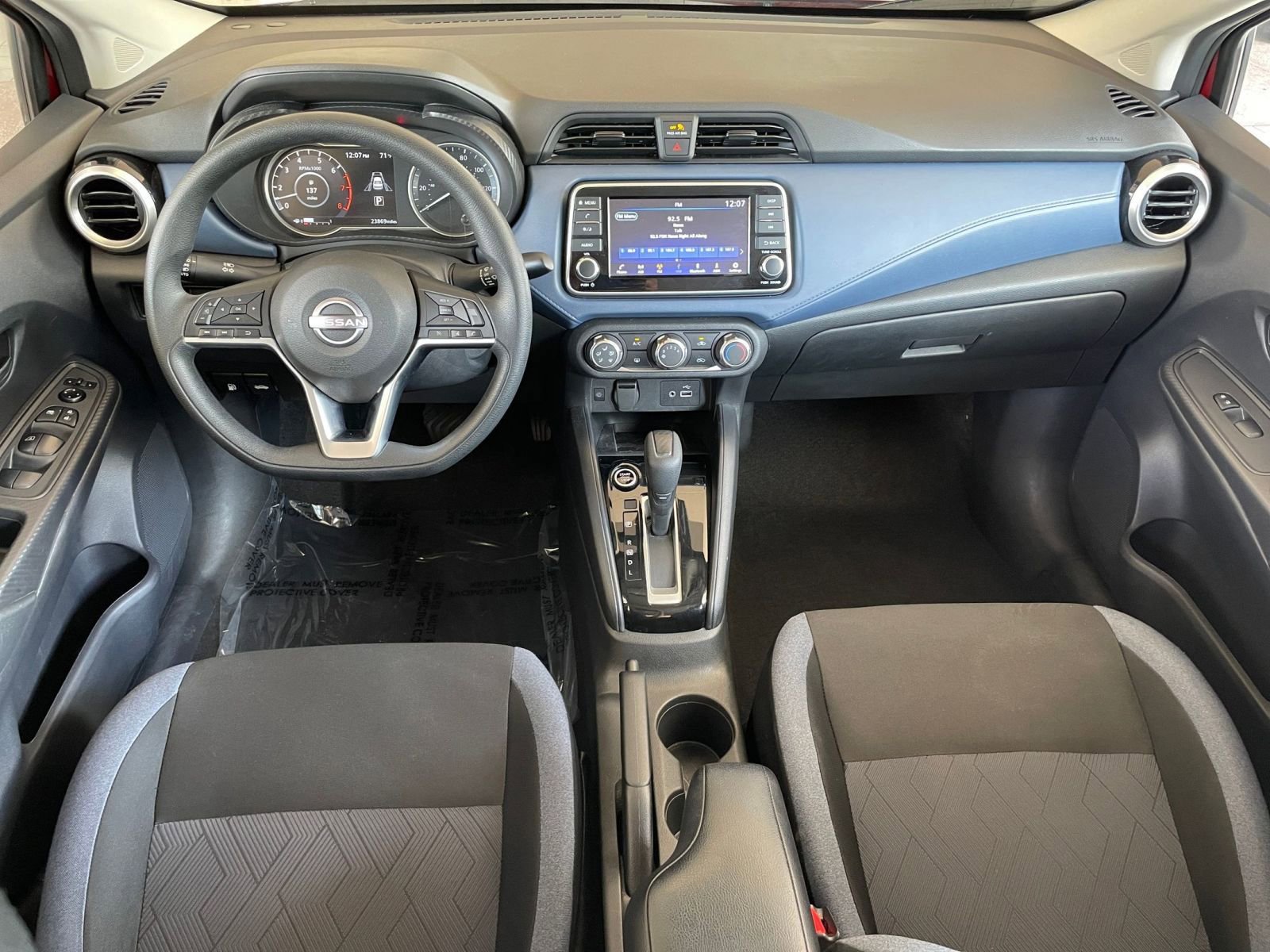 Used 2025 Nissan Versa SV image 31