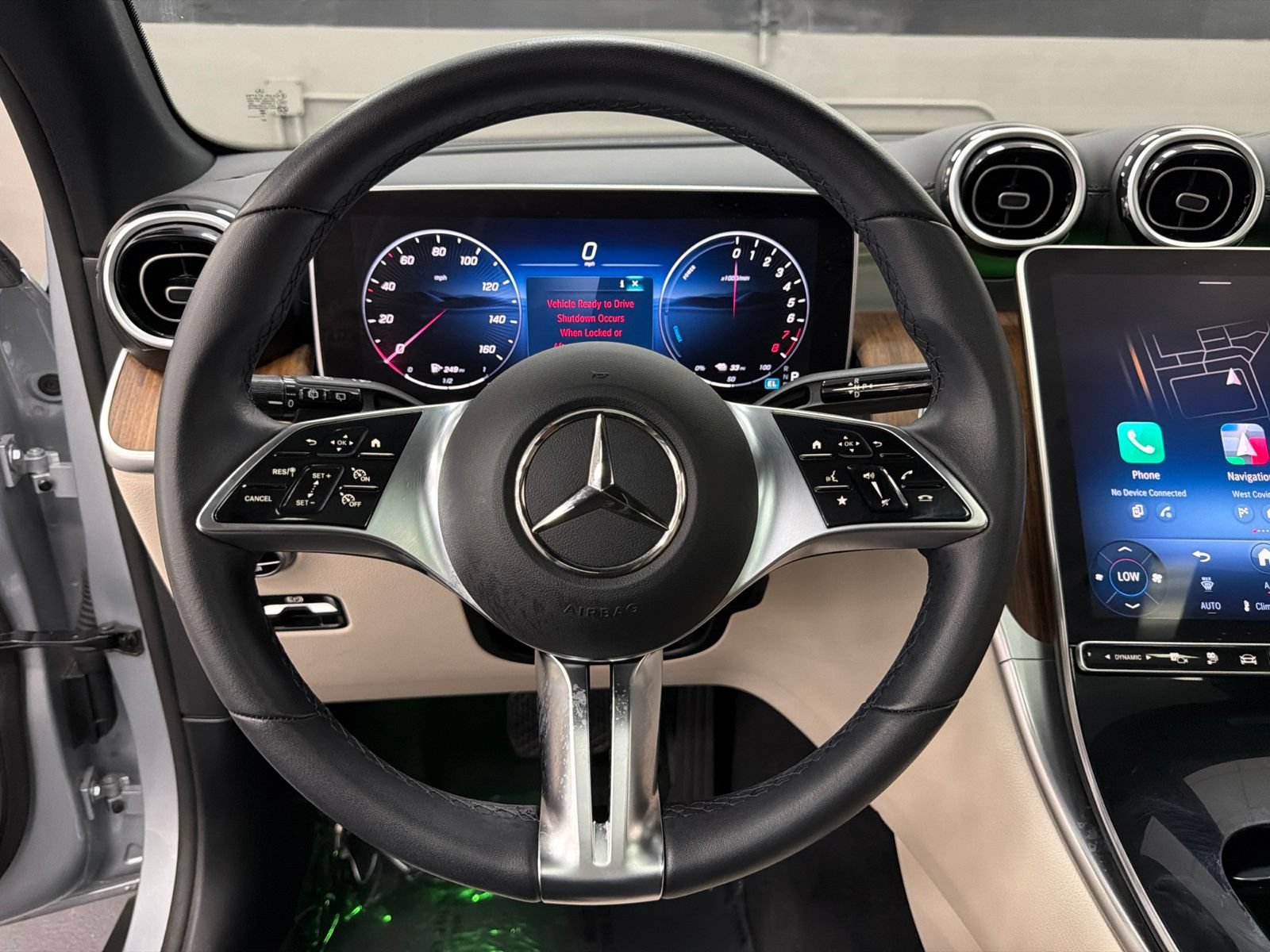 Used 2025 Mercedes-Benz GLC 350e 4MATIC image 28