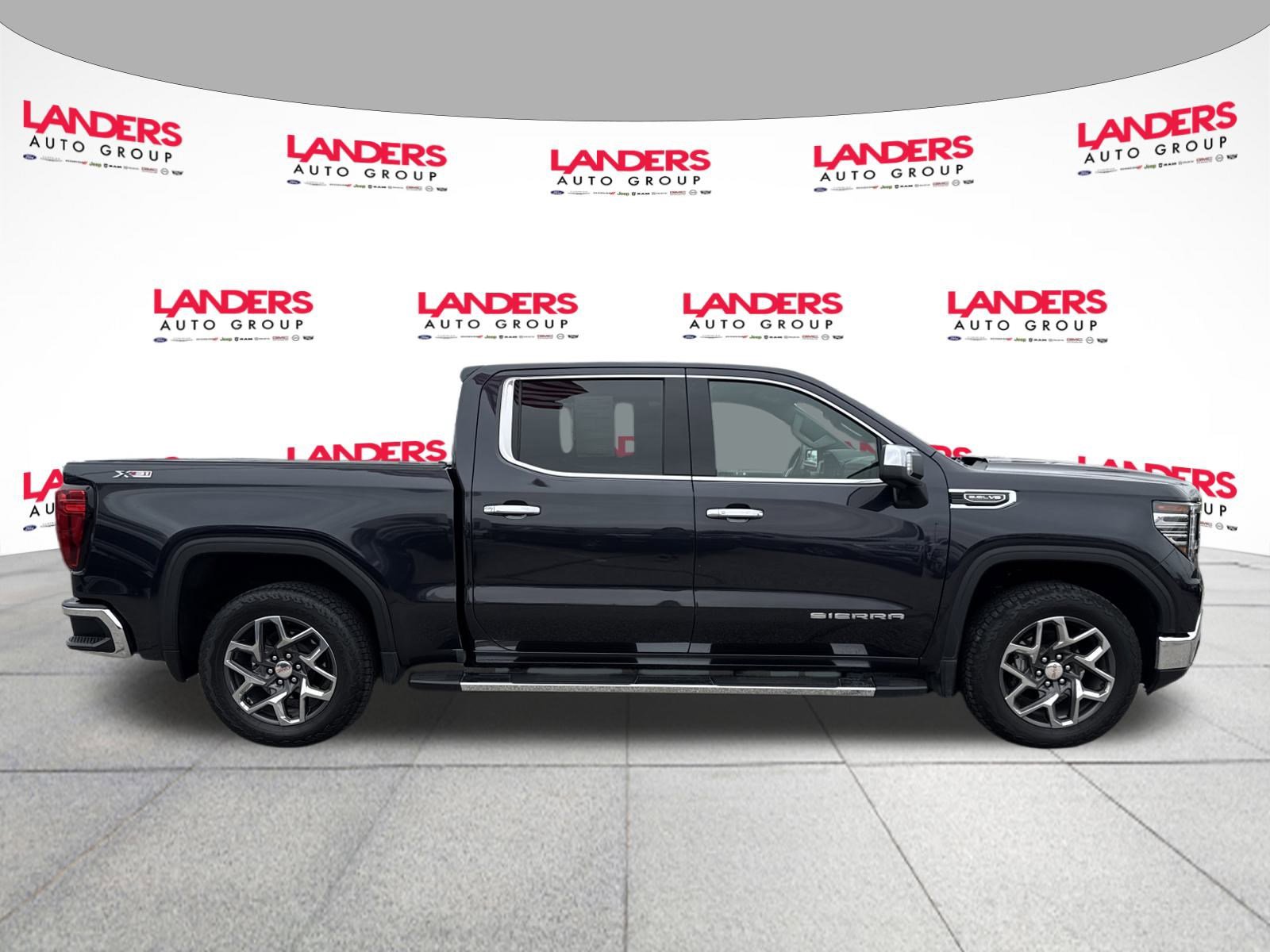 Used 2023 GMC Sierra 1500 SLT w/ SLT Premium Package image 2