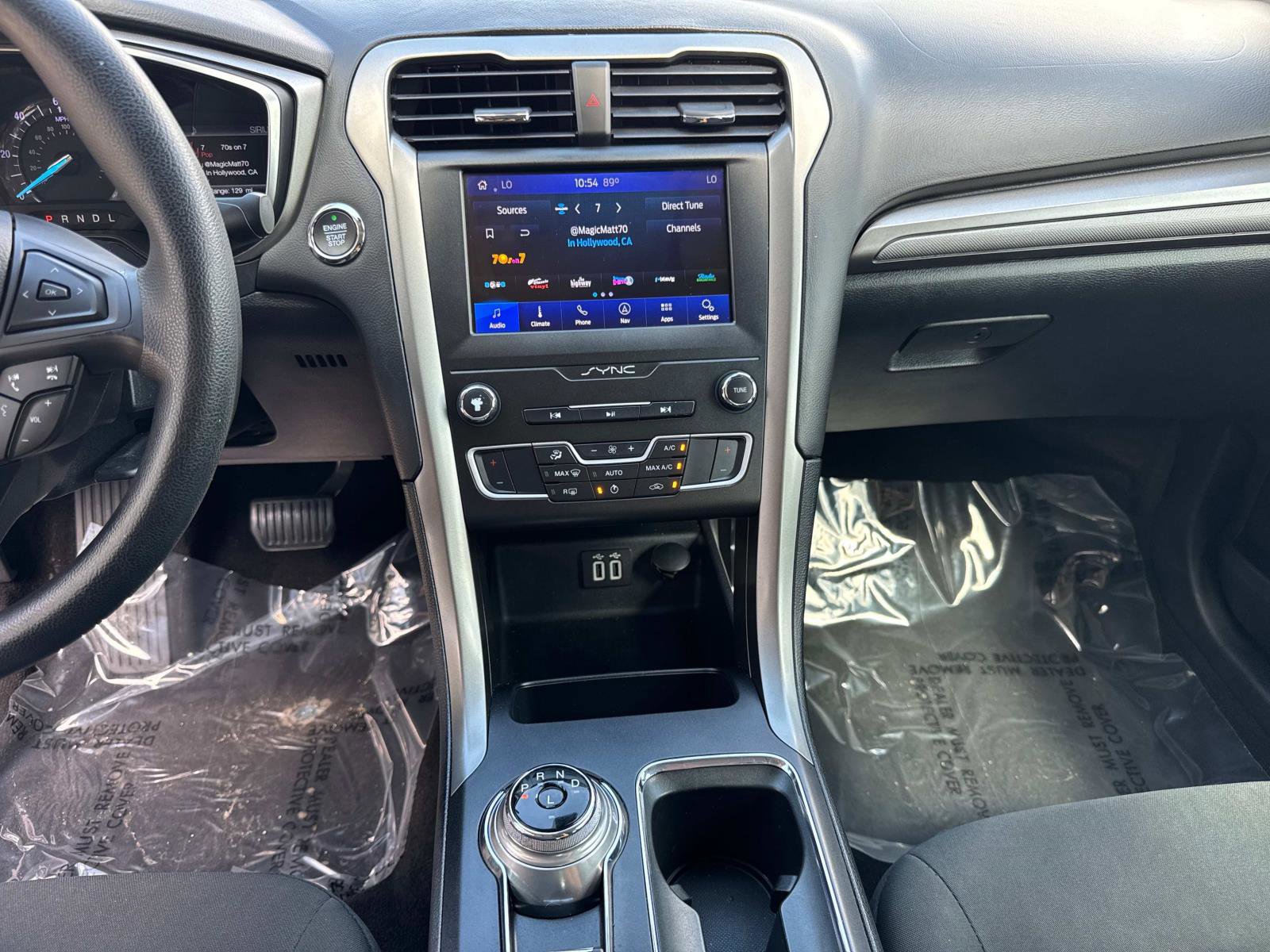 Used 2020 Ford Fusion SE image 22