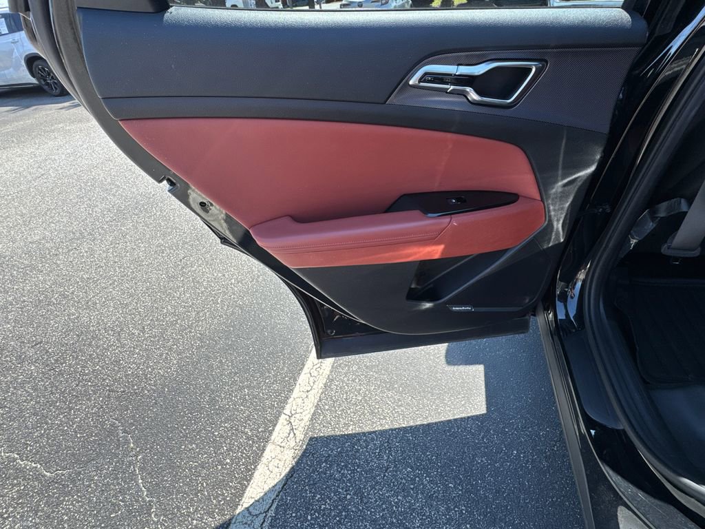 Used 2023 Kia Sportage SX image 22