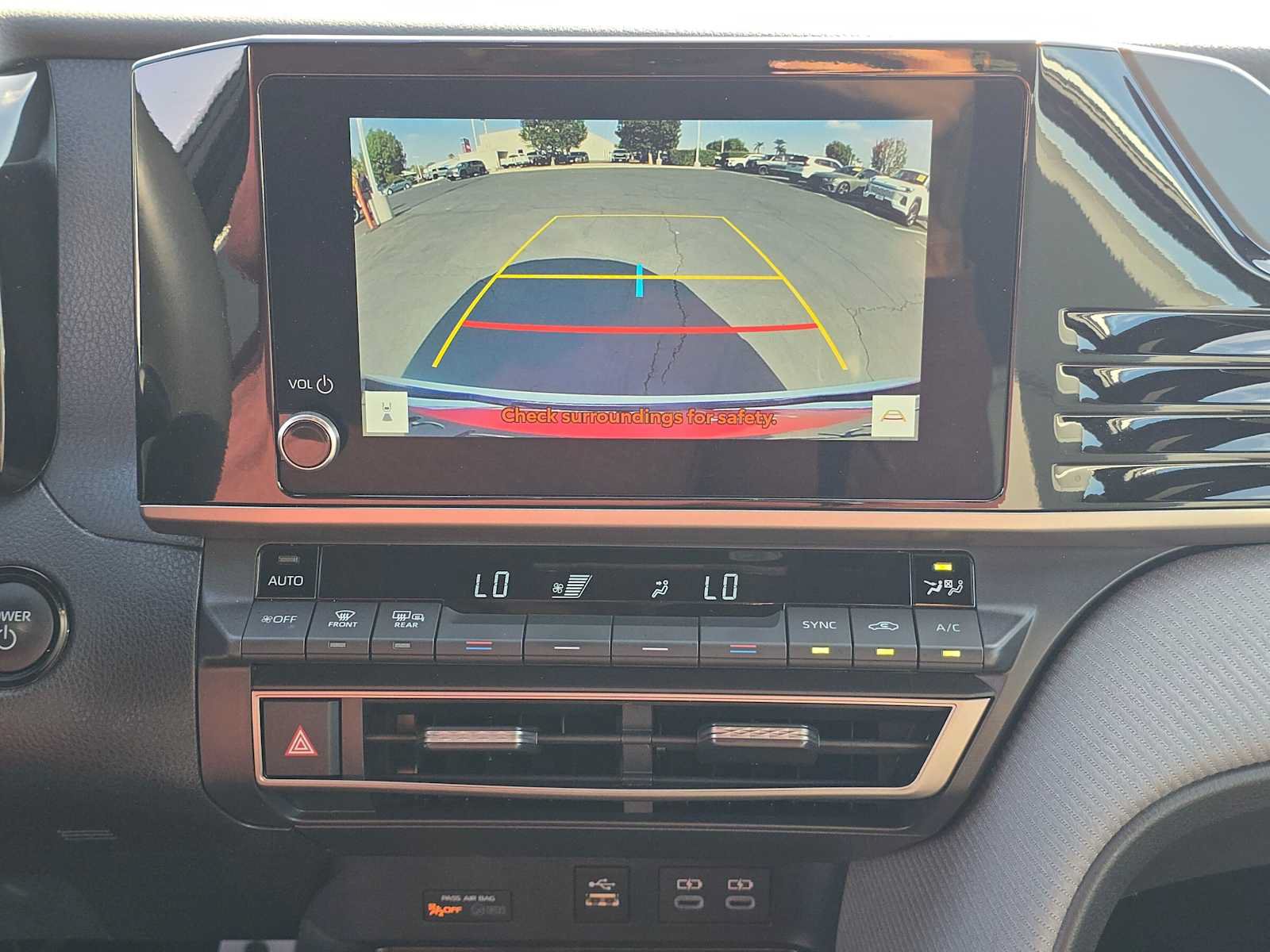 Used 2026 Toyota Camry SE FWD image 27