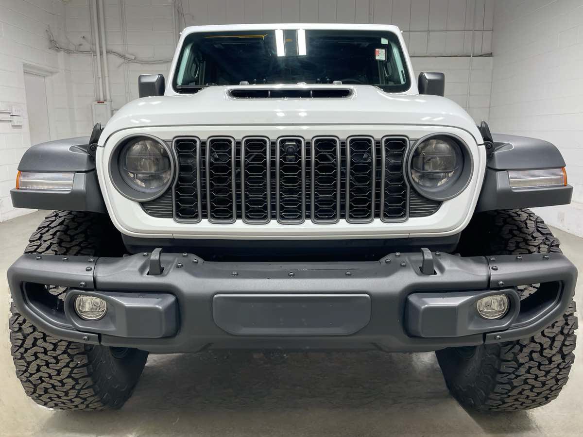 Used 2026 Jeep Wrangler Unlimited Rubicon 392 w/ Quick Order Package 27X Moab AWD/4WD image 2