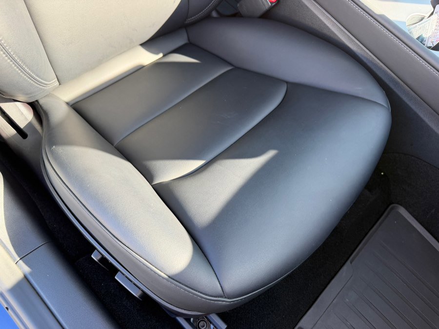 Used 2023 Tesla Model 3 Standard Range image 36