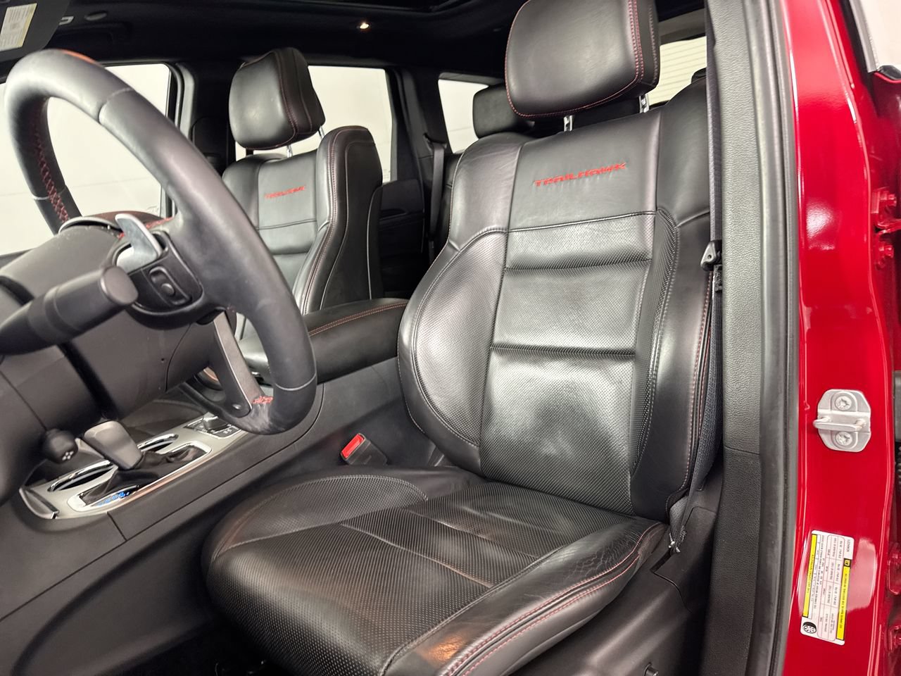 Used 2019 Jeep Grand Cherokee Trailhawk w/ Trailhawk Luxury Group AWD/4WD image 22