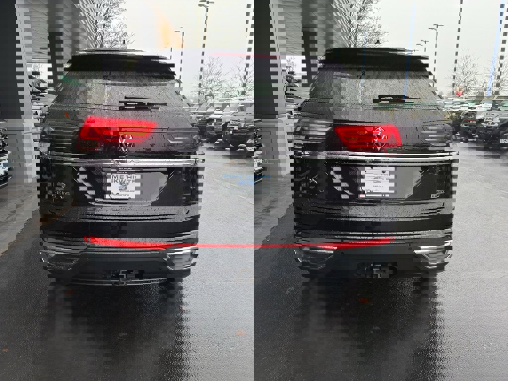 Used 2022 Volkswagen Atlas Cross Sport SEL image 5