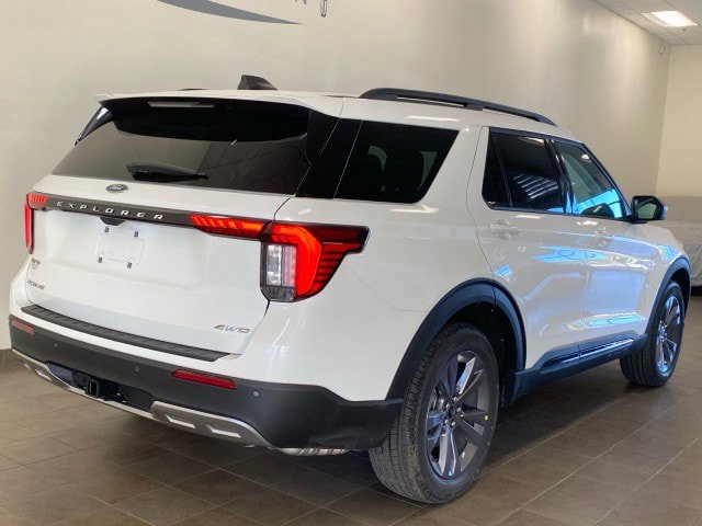 New 2026 Ford Explorer Active w/ Active Comfort Package AWD/4WD image 9
