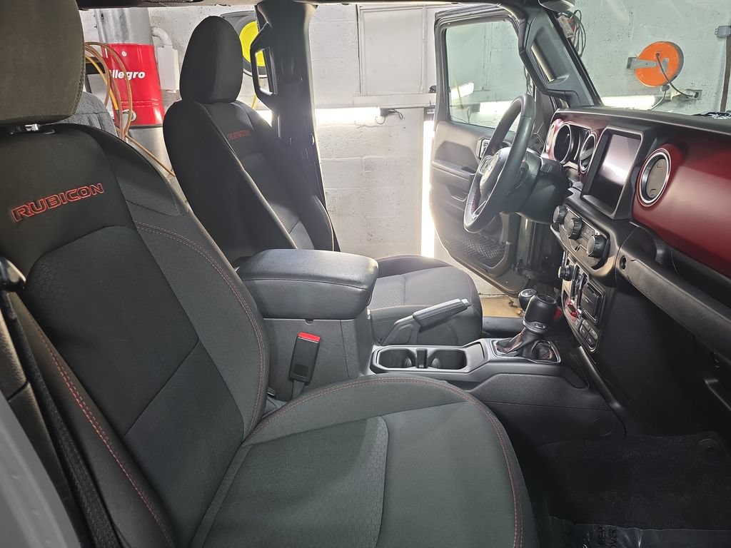 Used 2023 Jeep Gladiator Rubicon w/ Trailer Tow Package AWD/4WD image 10