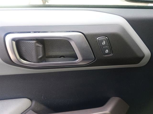 Used 2021 Ford Bronco Badlands image 89