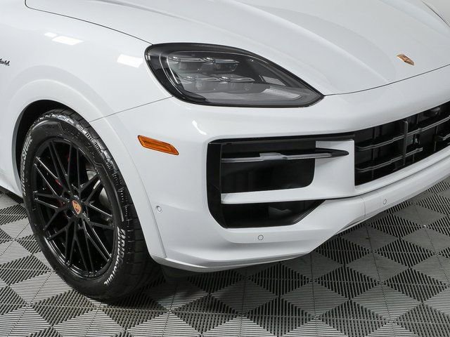 New 2026 Porsche Cayenne S image 38