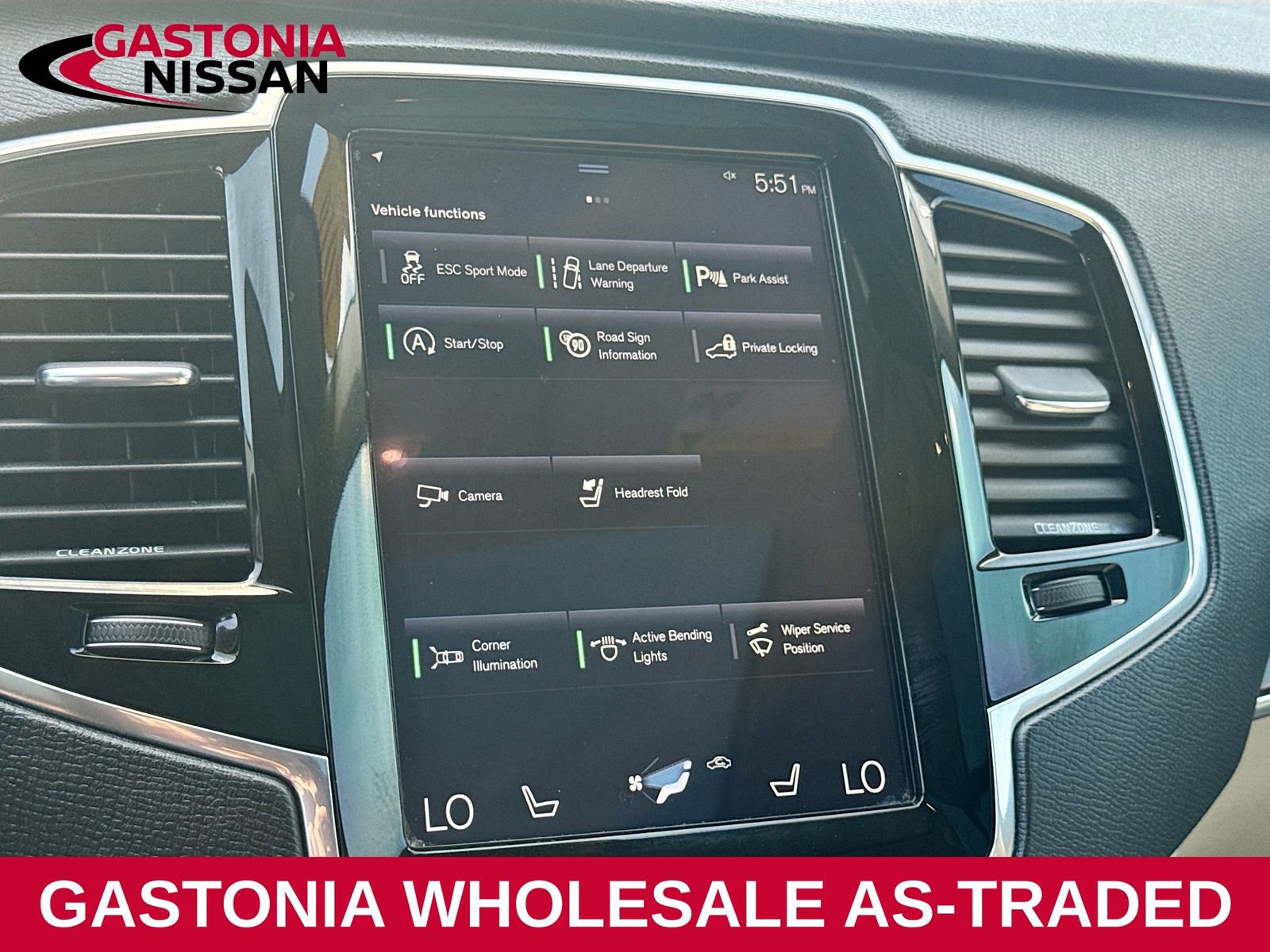 Used 2016 Volvo XC90 T6 Momentum w/ Momentum Plus Package image 13