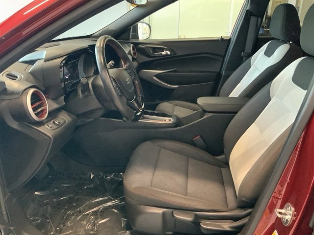 Used 2024 Chevrolet Trax RS image 10
