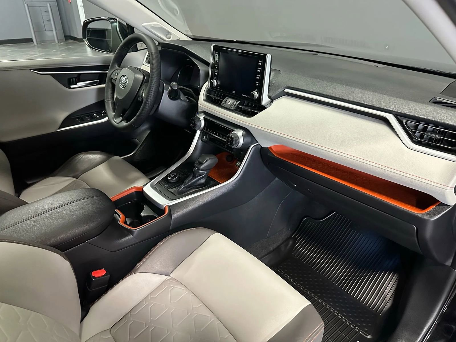 Used 2019 Toyota RAV4 Adventure w/ All Weather Liner Package AWD/4WD image 20