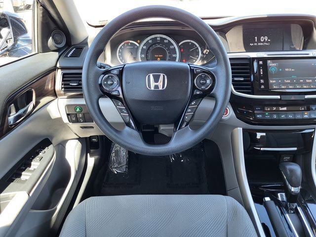 Used 2016 Honda Accord EX image 23