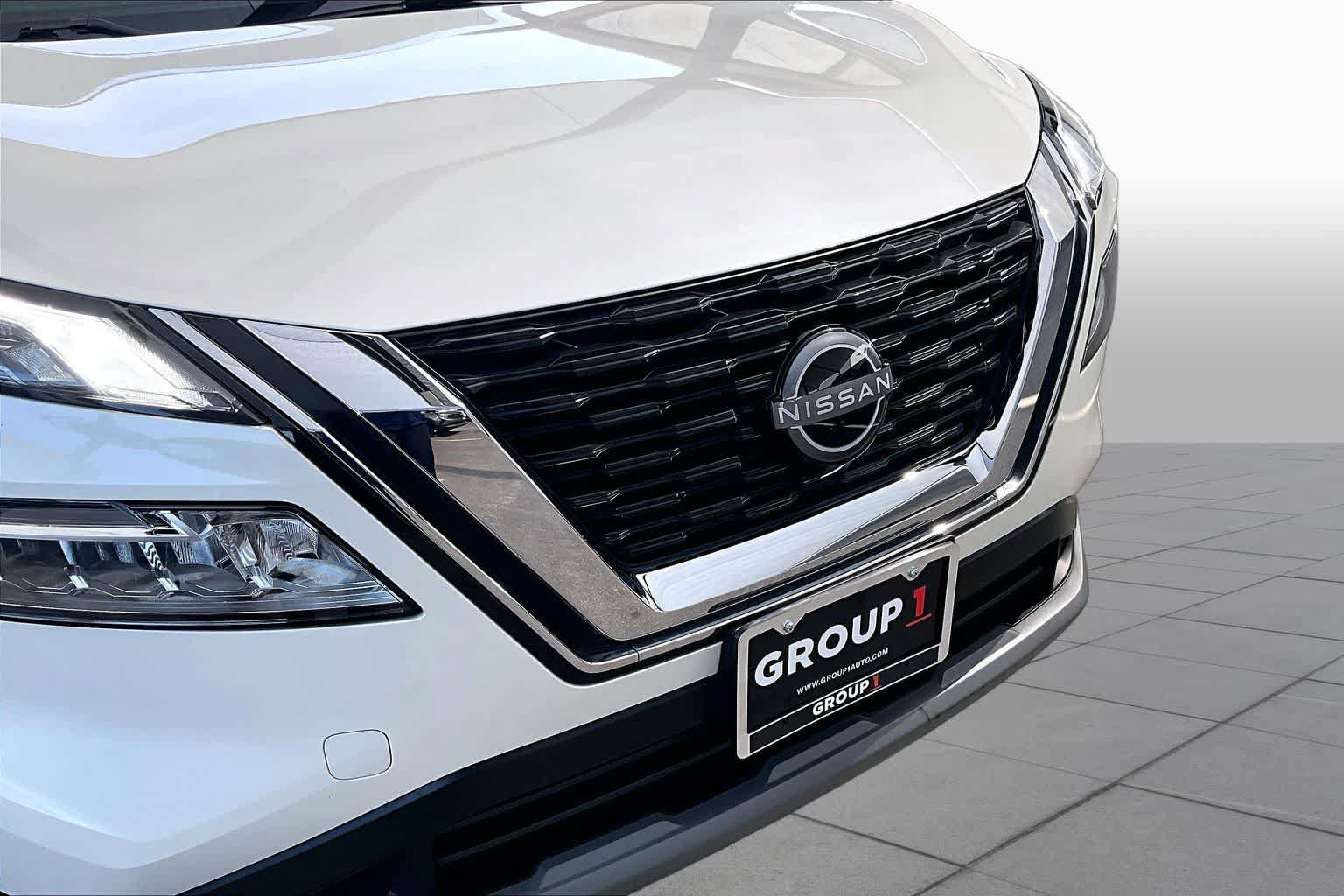Used 2023 Nissan Rogue SV AWD/4WD image 29