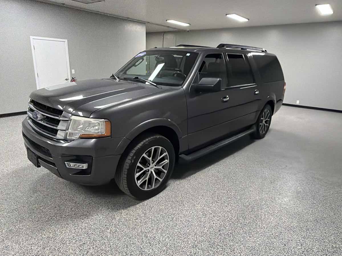 Used 2015 Ford Expedition EL XLT w/ Equipment Group 202A image 7