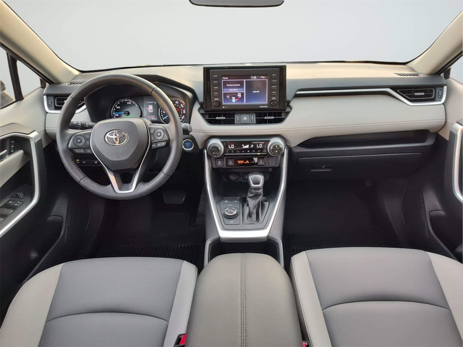 Used 2022 Toyota RAV4 XLE Premium AWD/4WD image 10