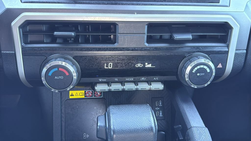 Used 2024 Toyota Tacoma PreRunner w/ TRD Prerunner Upgrade Package image 20