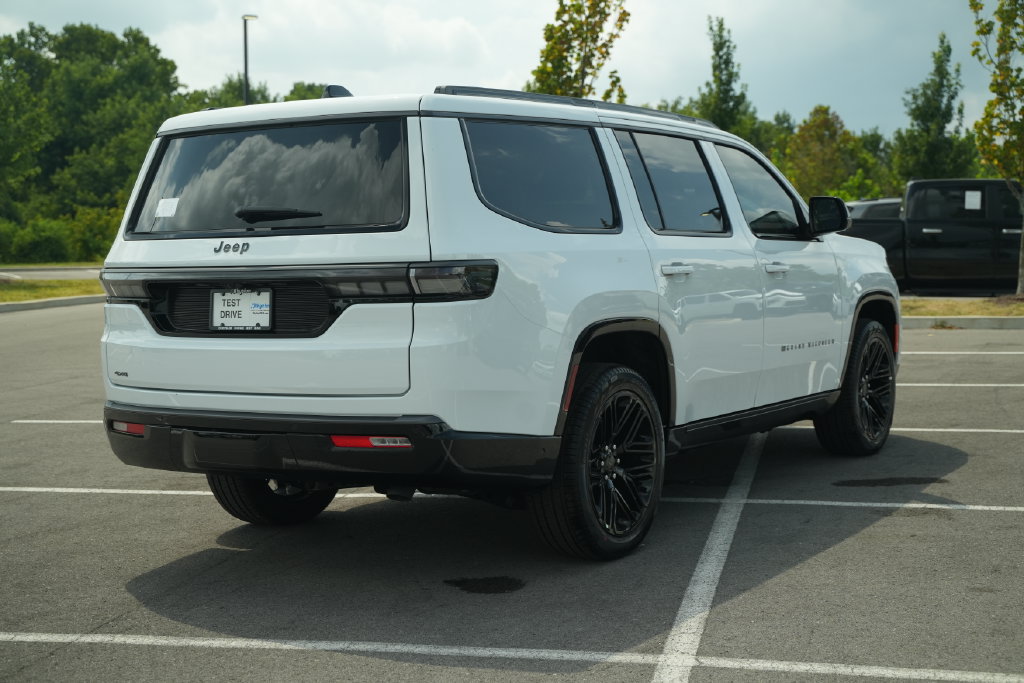 New 2026 Jeep Grand Wagoneer Limited AWD/4WD image 7