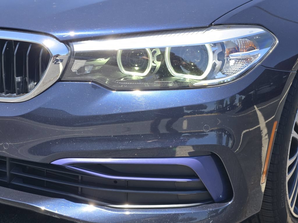 Used 2020 BMW 530i xDrive w/ Convenience Package AWD/4WD image 10