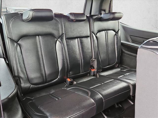 Used 2022 Jeep Wagoneer Series II AWD/4WD image 19