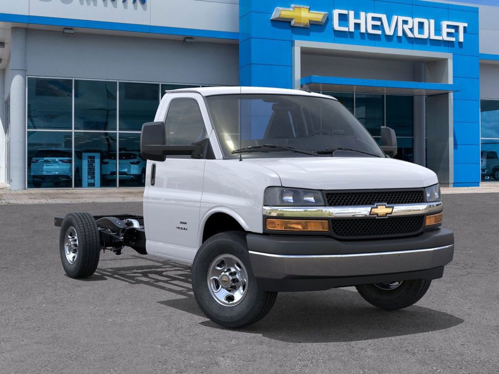New 2025 Chevrolet Express 3500 w/ Power Convenience Package image 8