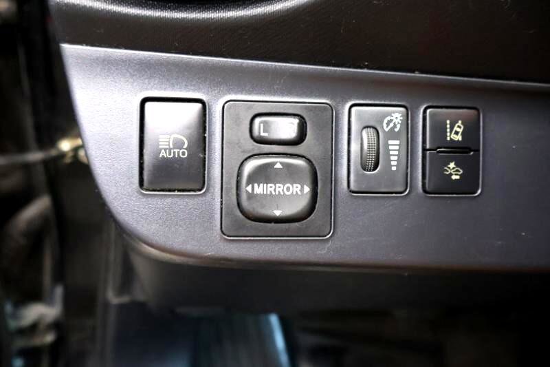 Used 2017 Toyota Prius C One image 17