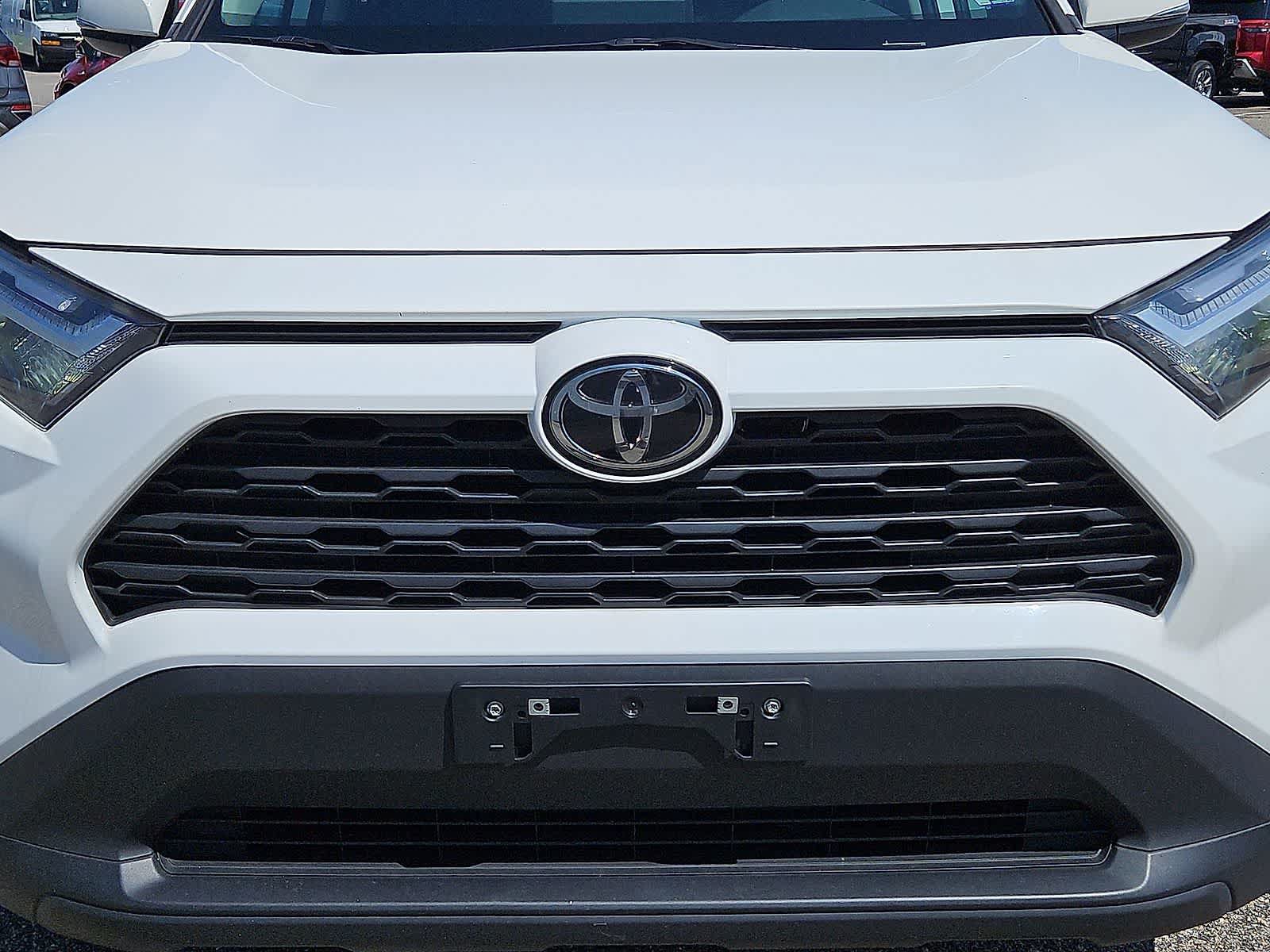 Used 2024 Toyota RAV4 XLE FWD image 34