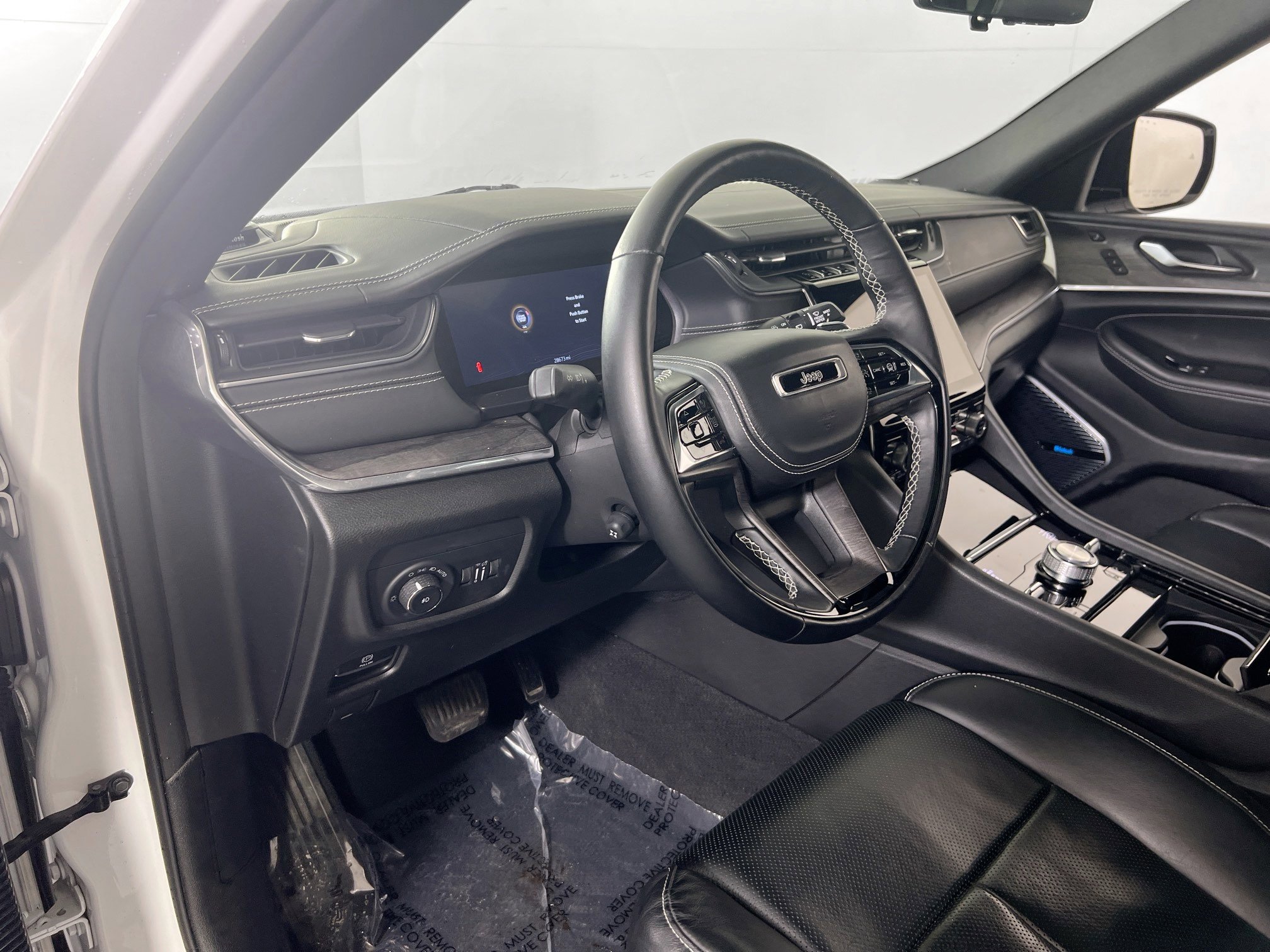 Used 2022 Jeep Grand Cherokee Overland w/ Adv Protech Group III image 9