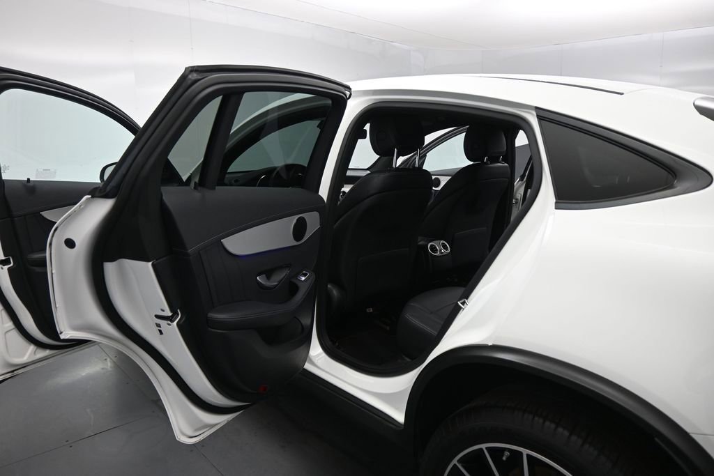 Used 2023 Mercedes-Benz GLC 300 4MATIC Coupe image 18
