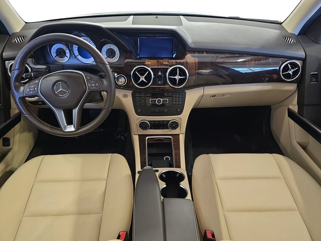 Used 2015 Mercedes-Benz GLK 350 4MATIC image 9