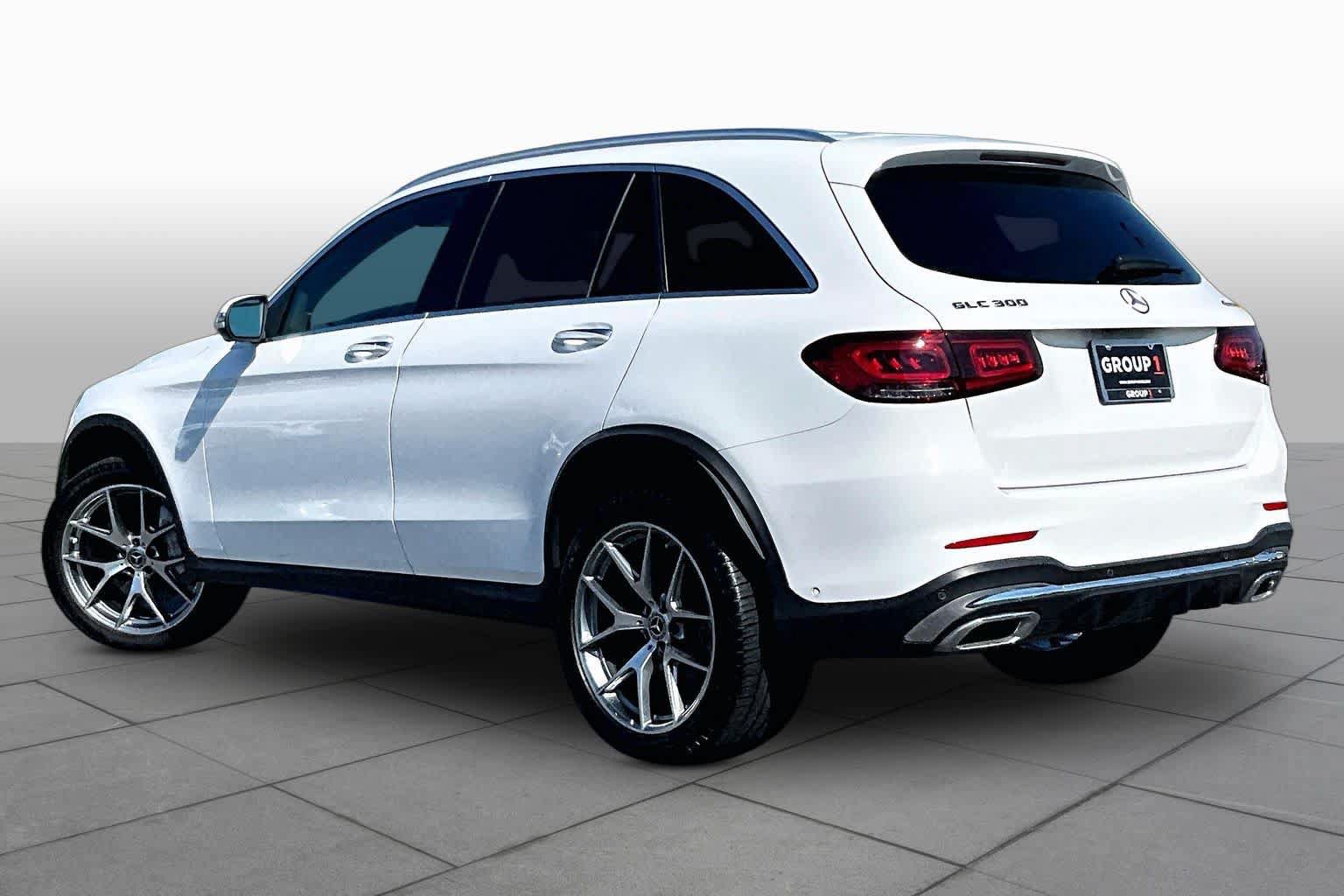 Used 2022 Mercedes-Benz GLC 300 4MATIC image 11