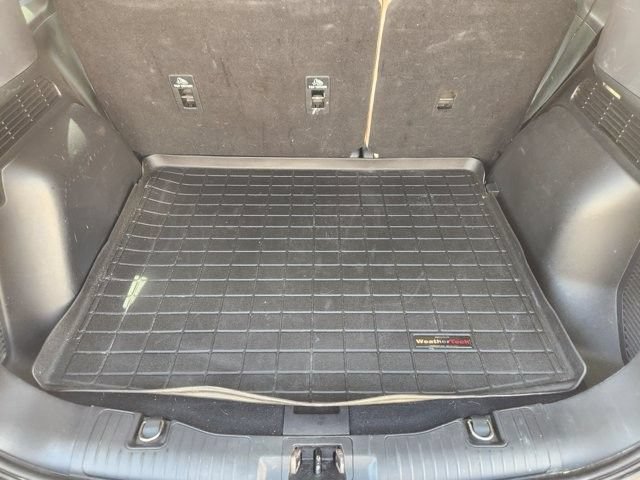 Used 2020 Ford Escape SE FWD image 32