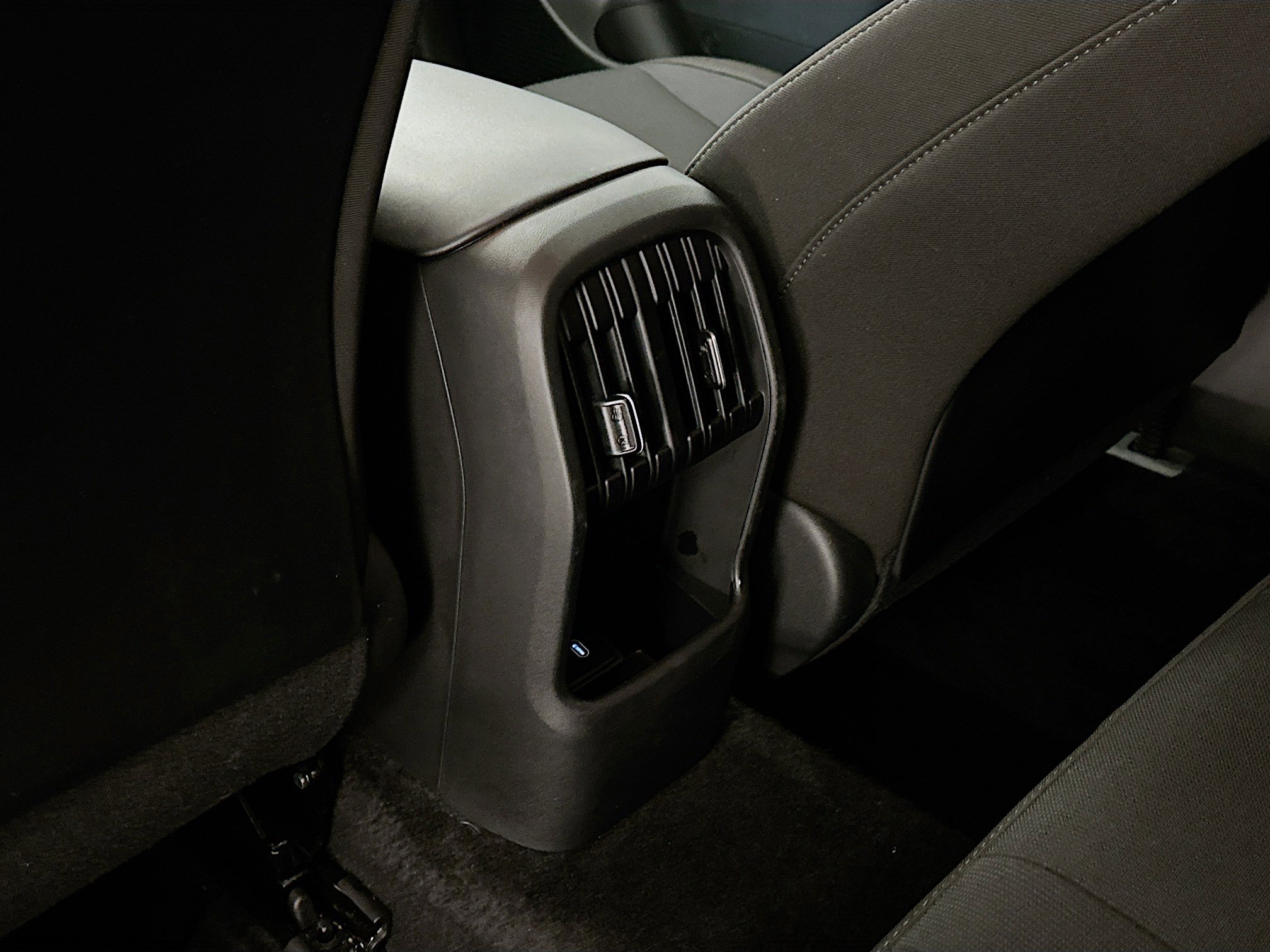 Used 2025 Hyundai Kona SEL image 28