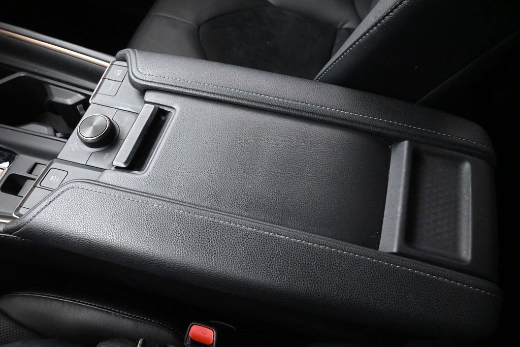 Used 2024 Toyota Grand Highlander AWD Hybrid image 41