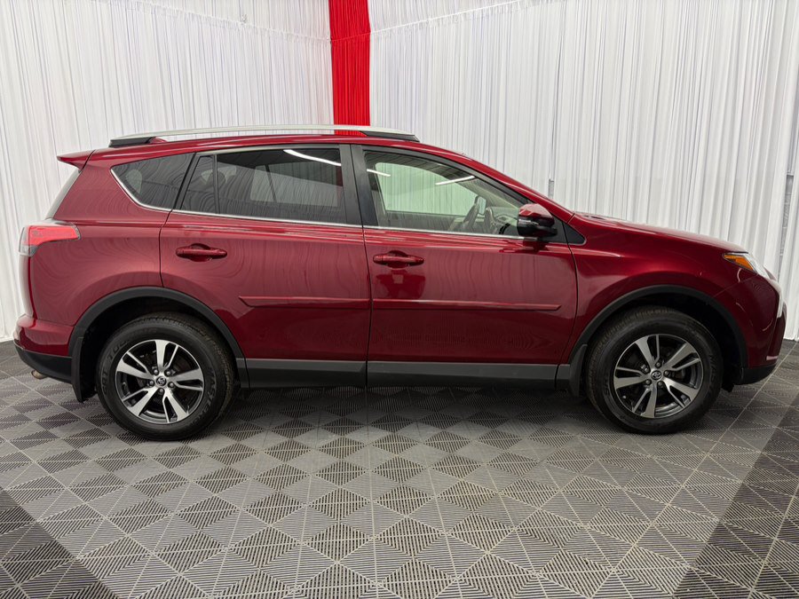 Used 2018 Toyota RAV4 XLE AWD/4WD image 8
