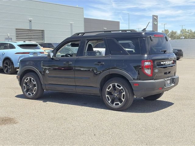 Used 2023 Ford Bronco Sport Outer Banks w/ Tech Package AWD/4WD image 8