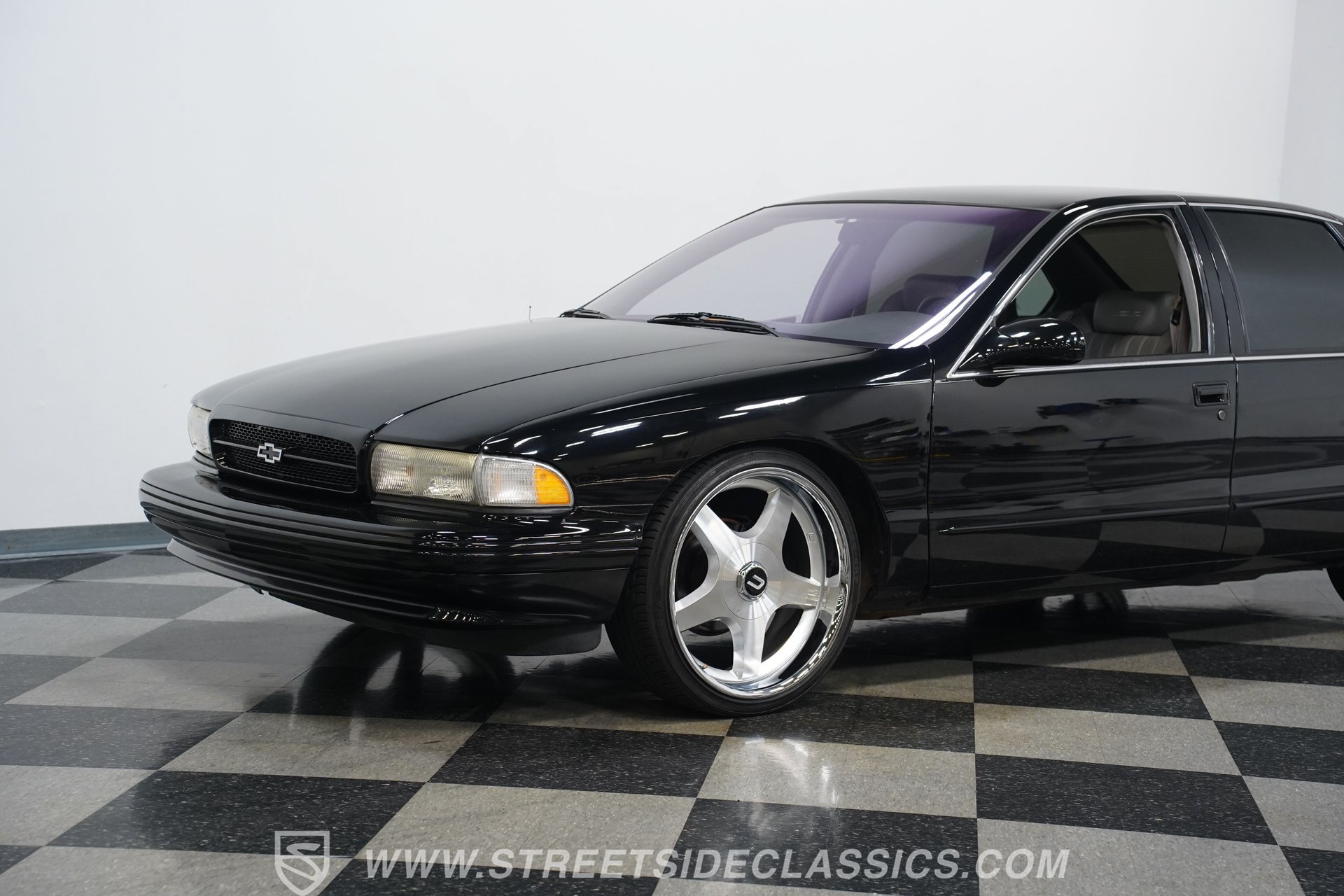 Used 1996 Chevrolet Impala SS RWD image 19
