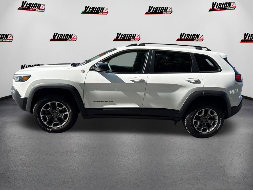 Used 2022 Jeep Cherokee Trailhawk image 8