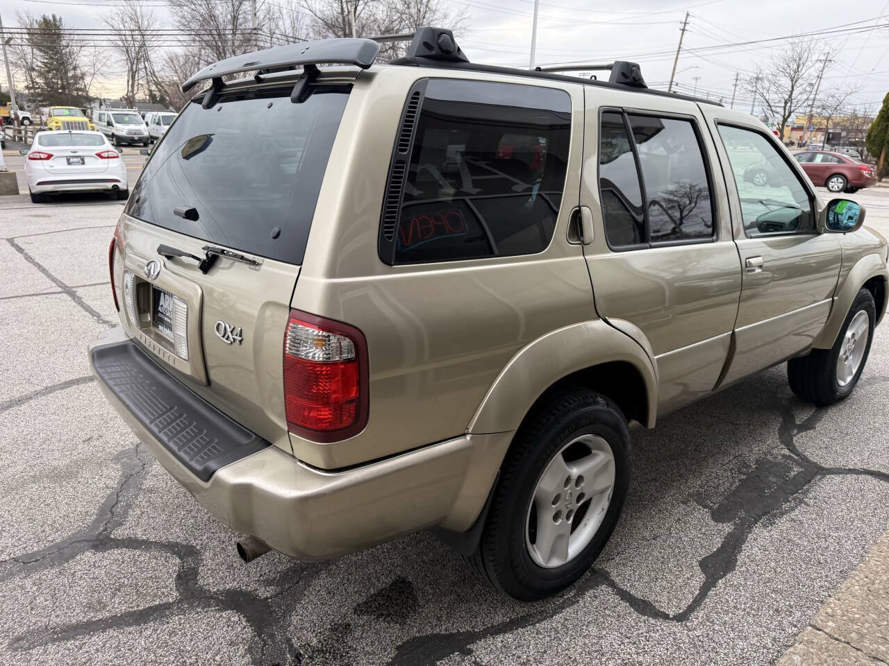 Used 2002 INFINITI QX4 4WD w/ (X03) Heated Seats Pkg image 11