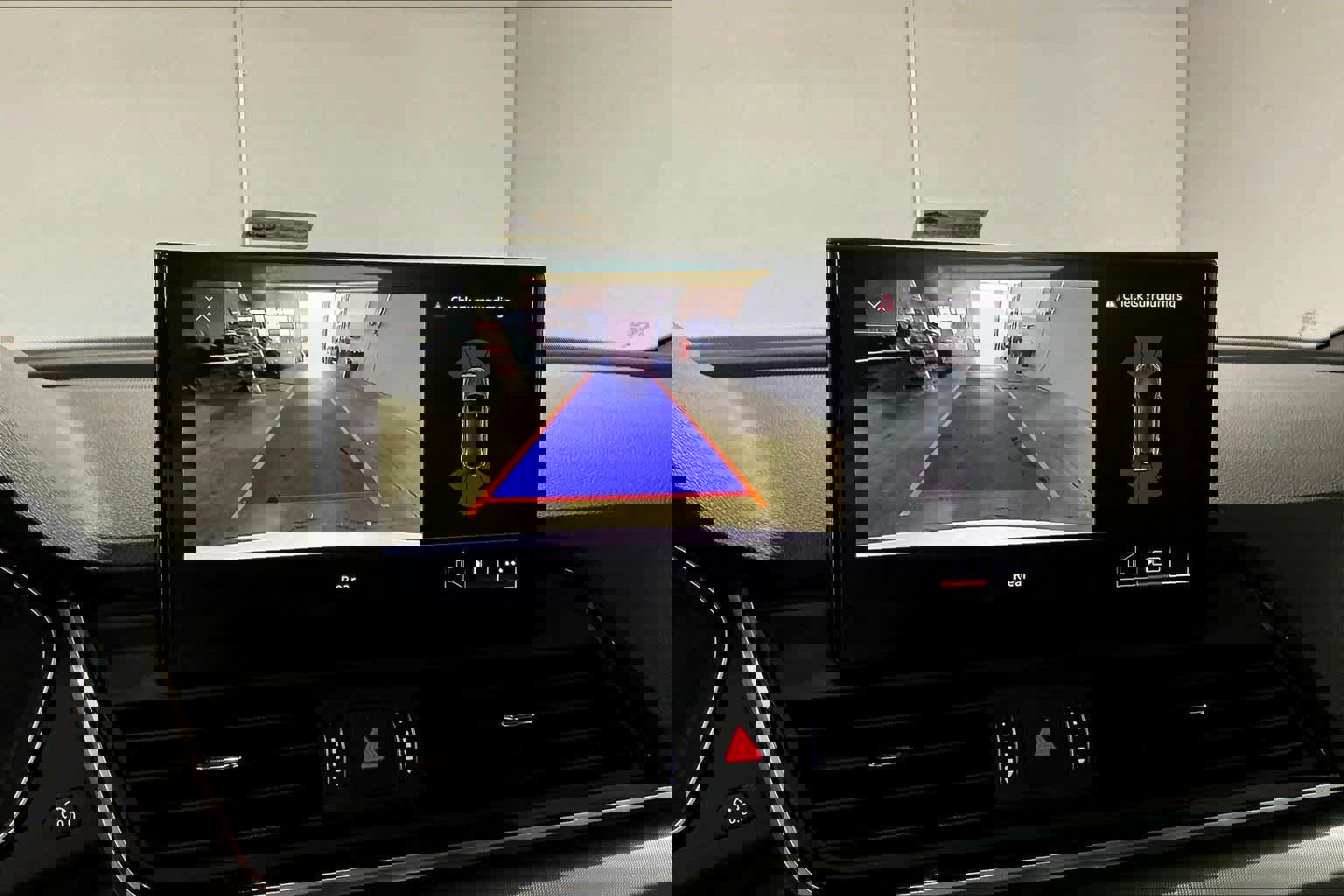 Used 2025 Audi Q5 2.0T Premium w/ Convenience Plus Package image 23