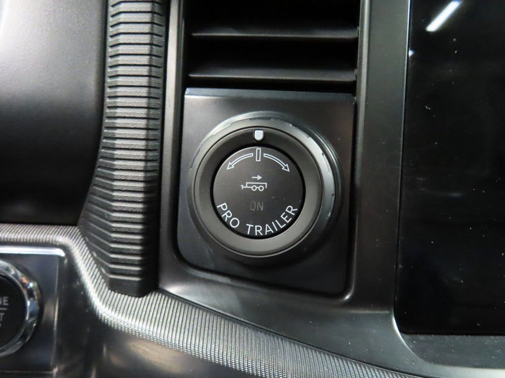 Used 2025 Ford F150 Platinum image 49