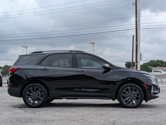 Used 2023 Chevrolet Equinox RS w/ RS Leather Package image 4