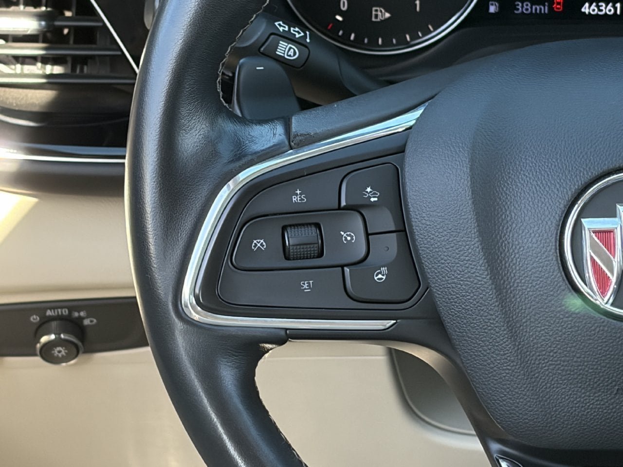 Used 2022 Buick Envision Avenir w/ Technology Package II FWD image 20