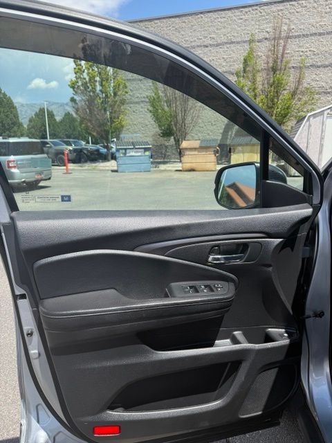Used 2017 Honda Ridgeline RTL image 12