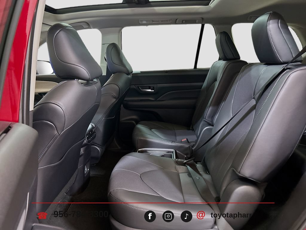 New 2026 Toyota Grand Highlander FWD image 24