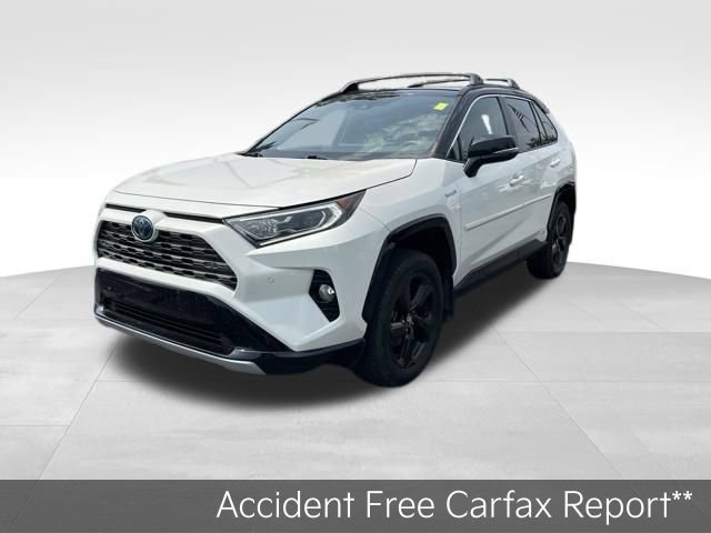 Used 2020 Toyota RAV4 XSE AWD/4WD image 3
