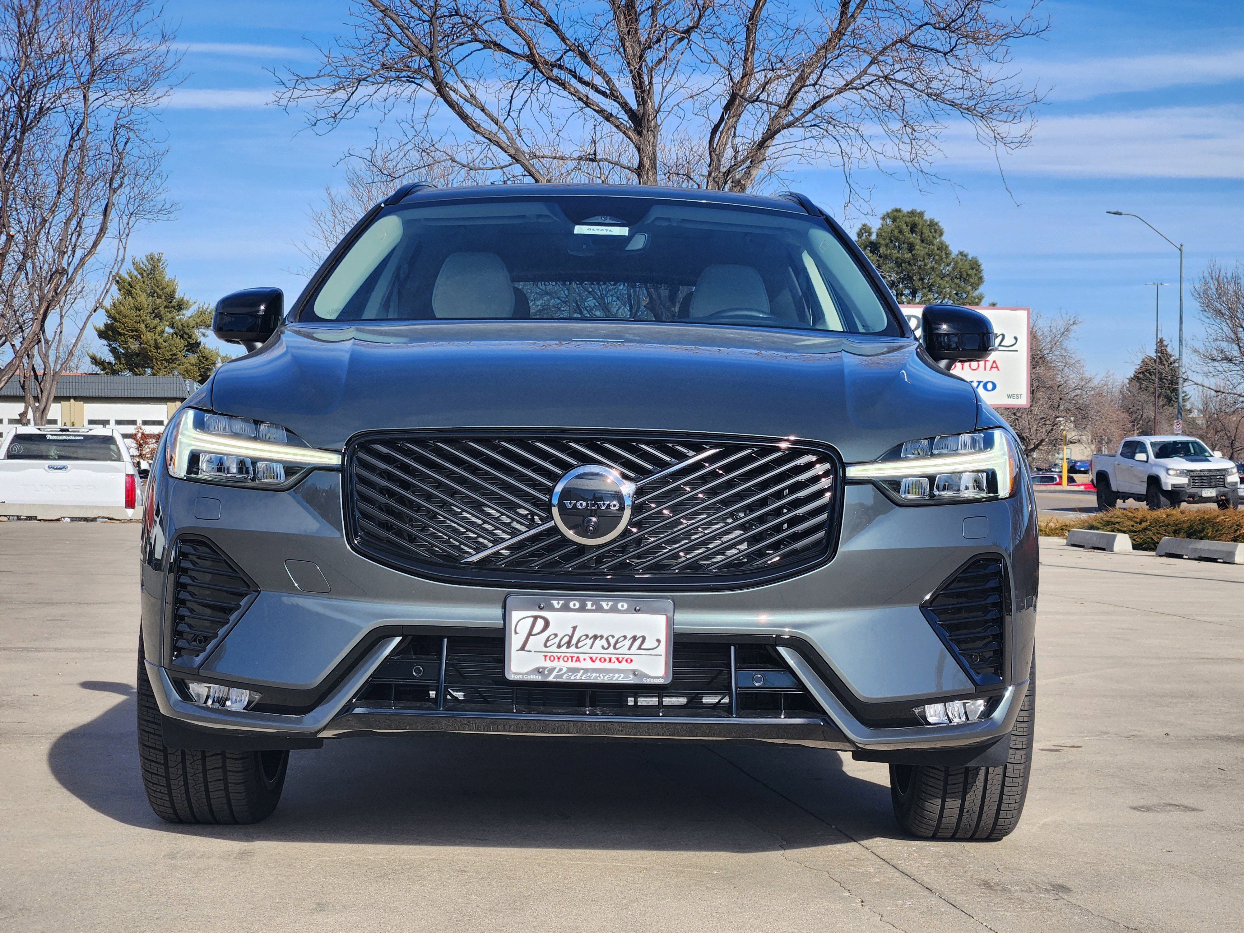 New 2026 Volvo XC60 B5 Ultra w/ Protection Package Premier image 2