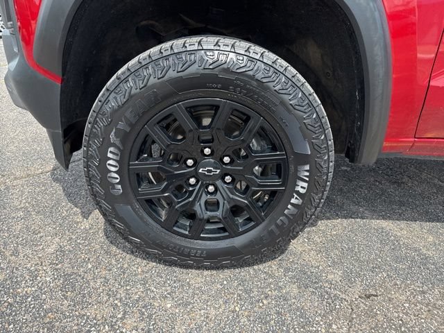 Used 2024 Chevrolet Colorado Trail Boss w/ Advanced Trailering Package AWD/4WD image 22